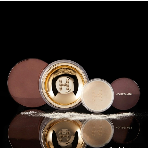 NIB Hourglass Mini Veil Translucent Setting Powder - Talc Free .03oz/.9g Mini - Picture 3 of 6